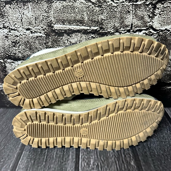 Universal Thread Womens US Shoe Size 8.5 White Green Blue - Picture 9 of 10